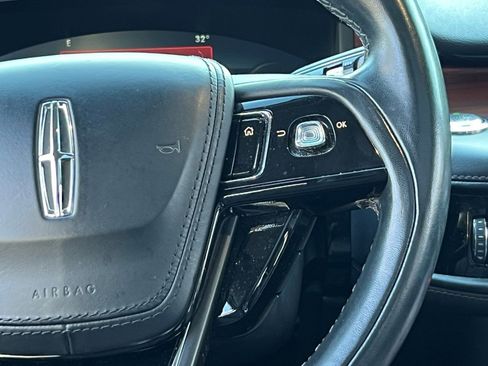 Used 2022 Lincoln Aviator Reserve image 28