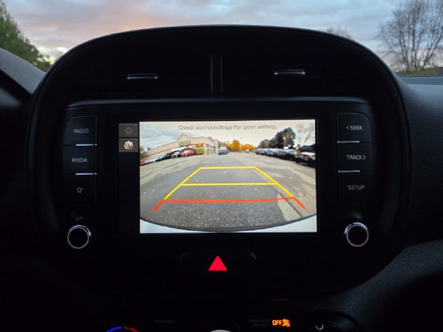 Certified 2025 Kia Soul LX w/ LX Technology Package FWD image 26