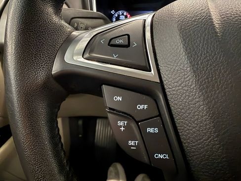 Used 2020 Ford Fusion SEL FWD image 19