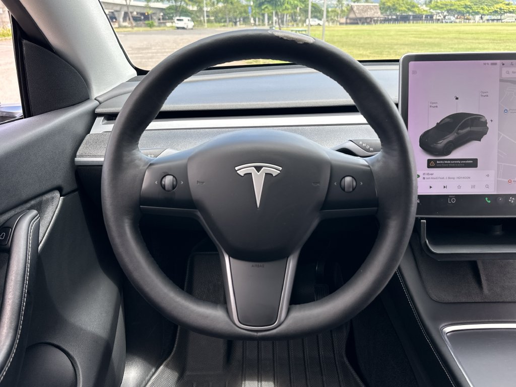 Used 2021 Tesla Model Y Long Range AWD/4WD image 14