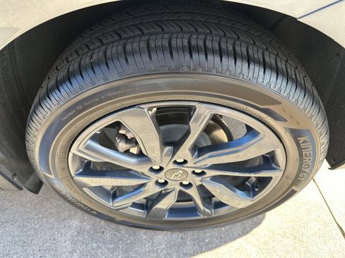 Used 2023 Chevrolet Equinox RS w/ RS Leather Package image 22