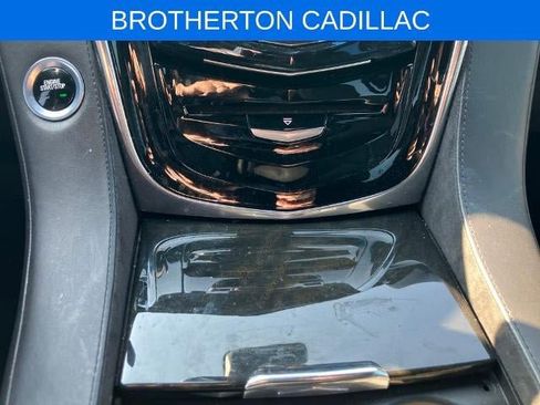 Used 2017 Cadillac Escalade ESV Platinum AWD/4WD image 26