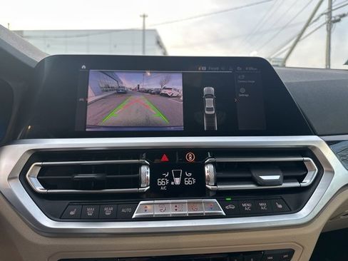 Used 2021 BMW 330i xDrive Sedan w/ Premium Package image 14