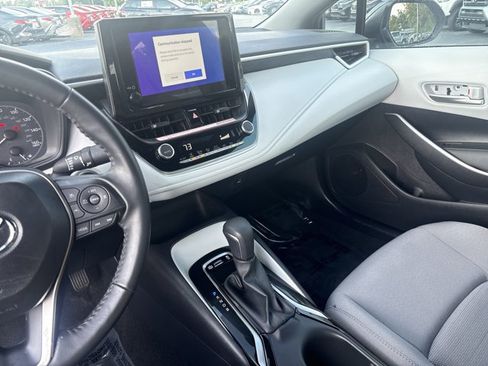Certified 2025 Toyota Corolla SE FWD image 16