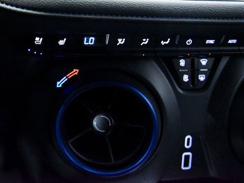 Used 2024 Chevrolet Blazer RS w/ Enhanced Convenience Package FWD image 23