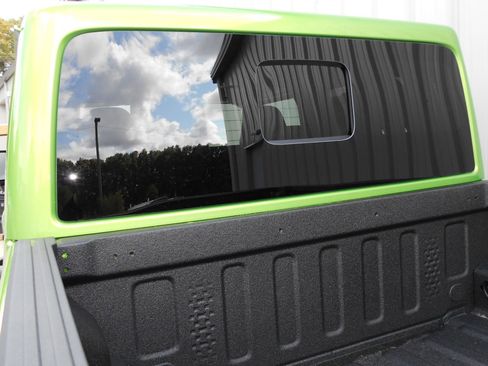 New 2025 Jeep Gladiator Sport image 14