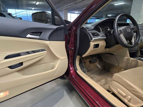 Used 2011 Honda Accord LX-P image 22