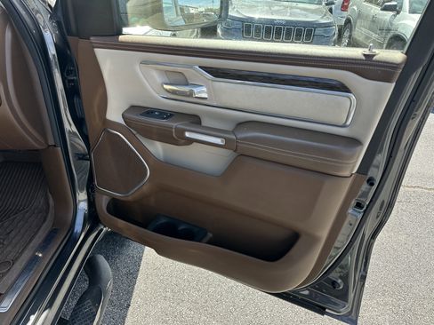 Used 2019 RAM 1500 Laramie image 18