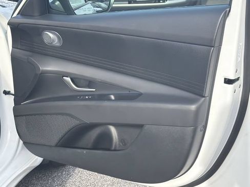Certified 2026 Hyundai Elantra Hybrid FWD image 14
