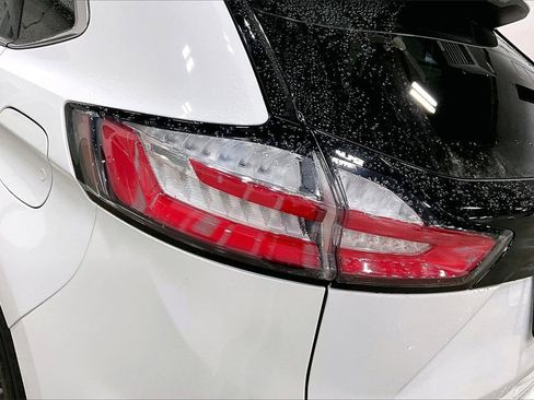 Certified 2022 Ford Edge SEL w/ Convenience Package image 29