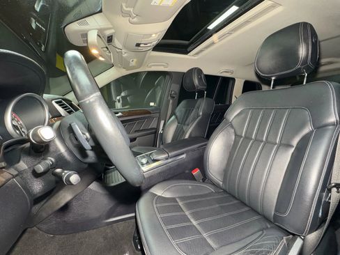 Used 2016 Mercedes-Benz GL 450 4MATIC w/ Premium I Package image 45