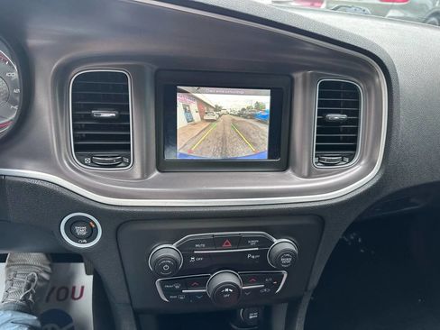 Used 2021 Dodge Charger SXT image 19