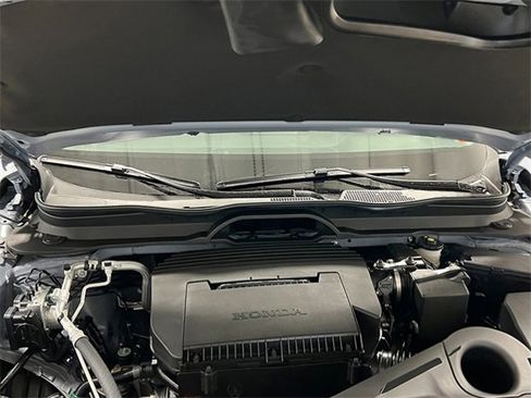 New 2025 Honda Pilot Touring image 13