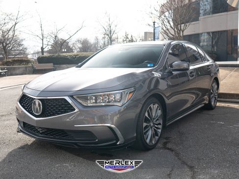 Used 2018 Acura RLX w/ Technology Package image 3