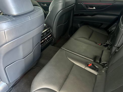 Certified 2024 Lexus LX 600 4WD w/ Appearance Package image 28