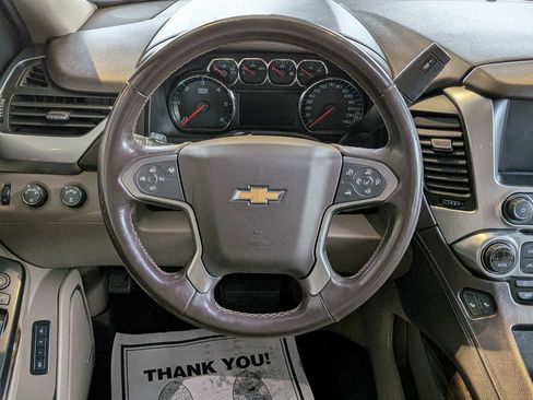 Used 2018 Chevrolet Suburban LT image 21