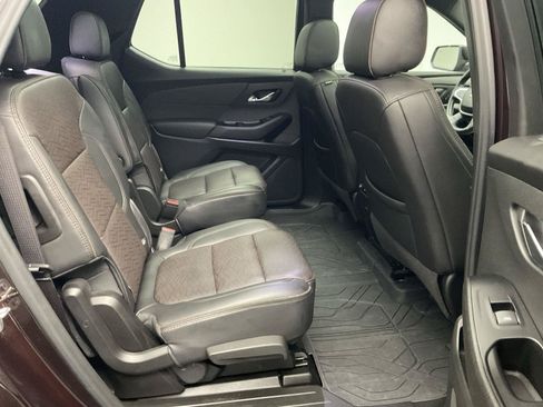 Used 2023 Chevrolet Traverse High Country w/ LPO, Floor Liner Package AWD/4WD image 29