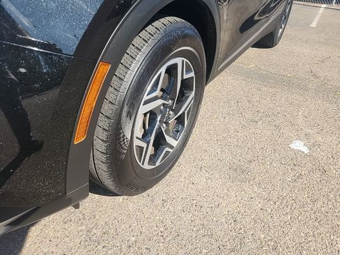 Certified 2023 Kia Sportage LX image 7