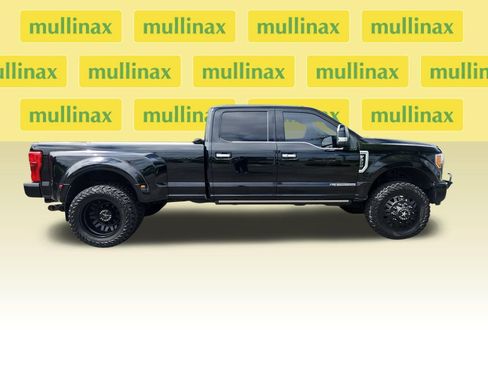 Used 2018 Ford F350 Limited AWD/4WD image 2