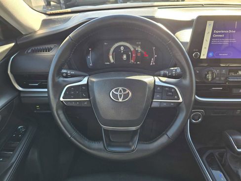 Used 2024 Toyota Grand Highlander XLE image 22