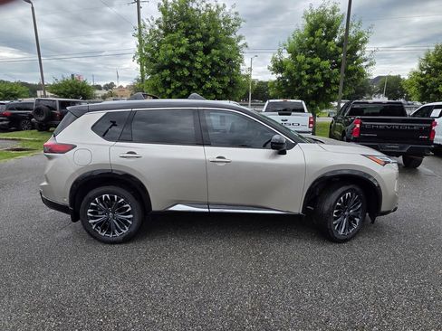 New 2026 Nissan Rogue Platinum AWD/4WD image 44