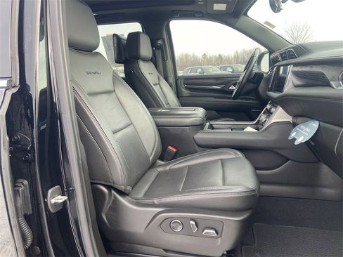 Certified 2021 GMC Yukon Denali w/ Denali Premium Package image 29