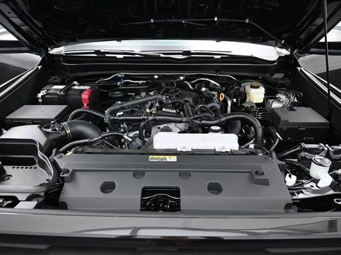 Certified 2025 Toyota Tacoma TRD Off-Road image 14