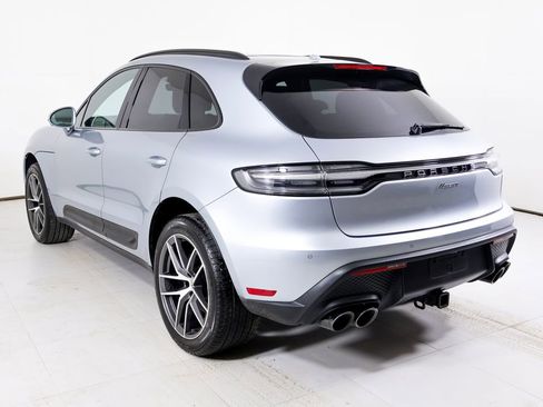 Certified 2024 Porsche Macan w/ Premium Plus Package image 3