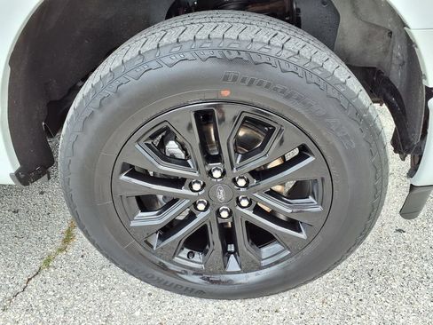Used 2024 Ford F150 Lariat w/ Equipment Group 502A High AWD/4WD image 9