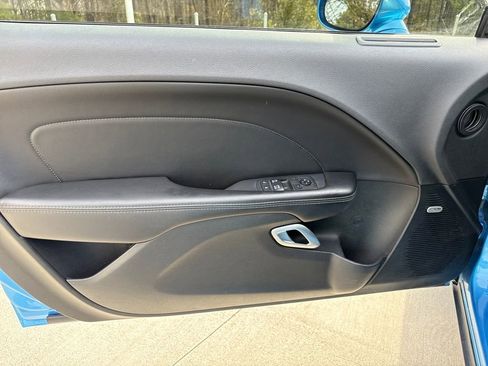 Used 2019 Dodge Challenger R/T w/ Plus Package image 14