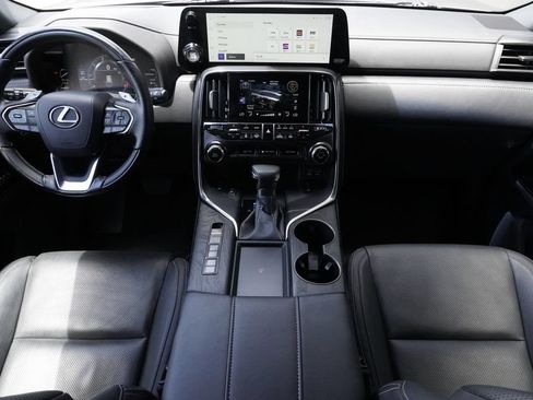 Used 2023 Lexus LX 600 4WD w/ Appearance Package image 9