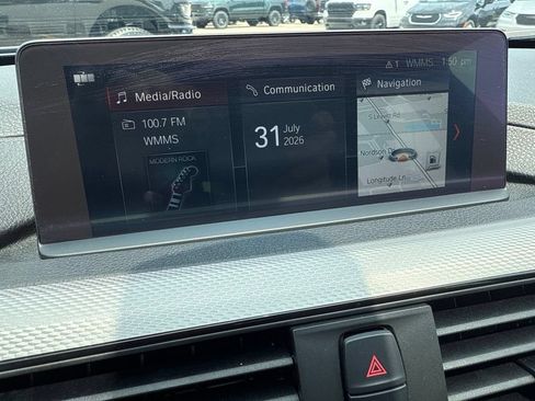 Used 2018 BMW 330i xDrive Sedan AWD/4WD image 29