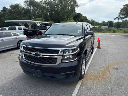 Used 2020 Chevrolet Suburban LS w/ Enhanced Driver Alert Package AWD/4WD image 2