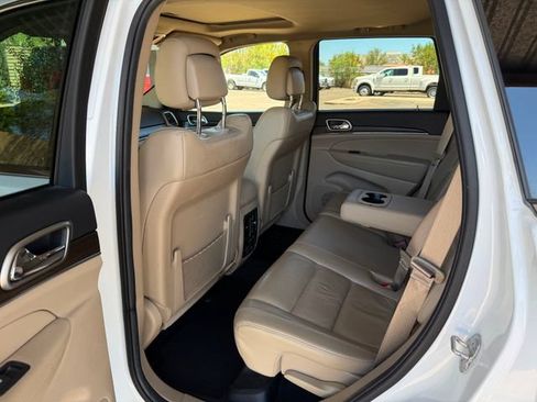 Used 2014 Jeep Grand Cherokee Limited AWD/4WD image 27