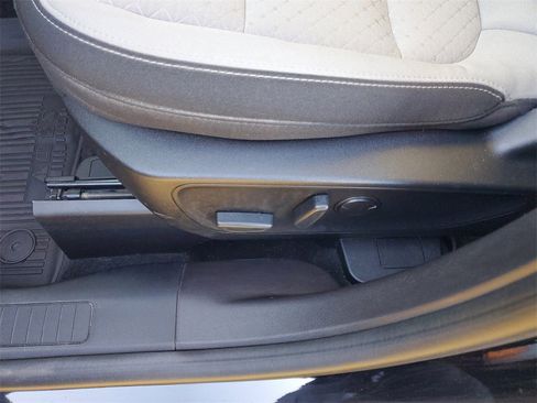 Used 2023 Ford Escape Active image 15