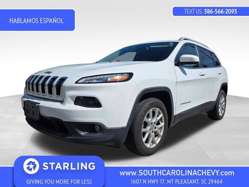 Used 2017 Jeep Cherokee Latitude w/ Safety/Convenience Group FWD image 1