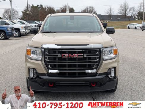 Used 2022 GMC Canyon AT4 w/ Trailering Package image 8