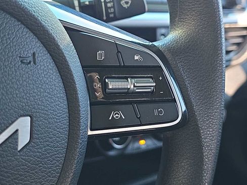 Used 2024 Kia Forte LXS image 28