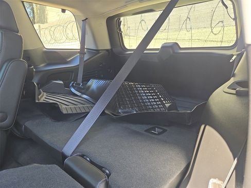 Used 2018 Chevrolet Tahoe Premier w/ Max Trailering Package image 7