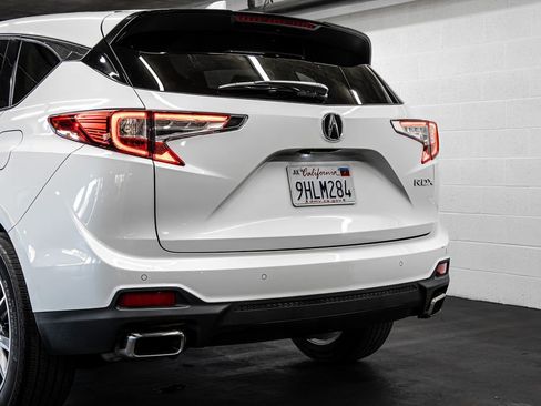 Certified 2023 Acura RDX w/ Technology Package image 15