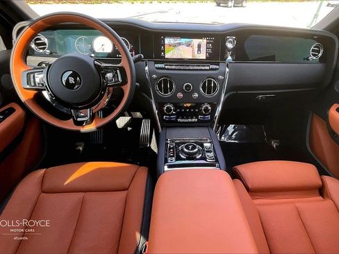 Used 2026 Rolls-Royce Cullinan image 14