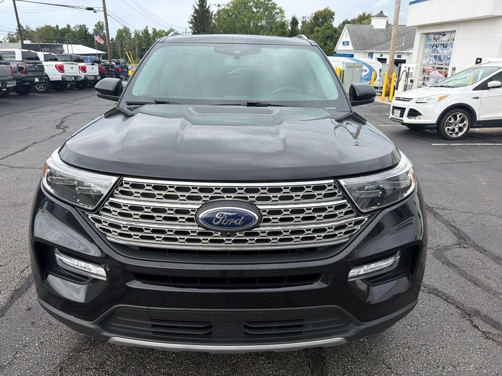 Used 2021 Ford Explorer Limited w/ Class III Trailer Tow Package AWD/4WD image 3