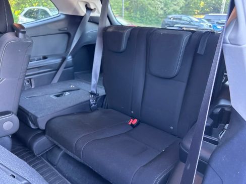 Certified 2023 Subaru Ascent Premium w/ Convenience Package AWD/4WD image 17