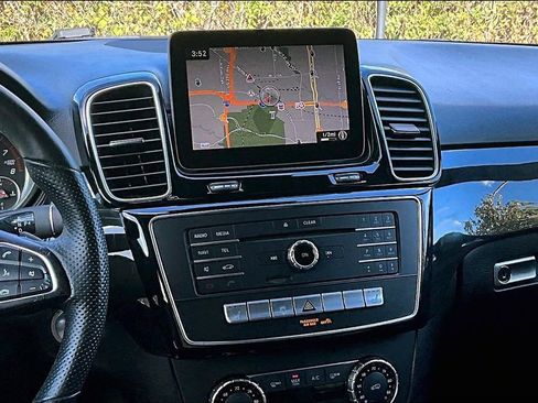 Used 2018 Mercedes-Benz GLE 350 image 8