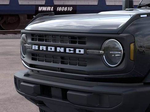 New 2026 Ford Bronco 2-Door AWD/4WD image 19