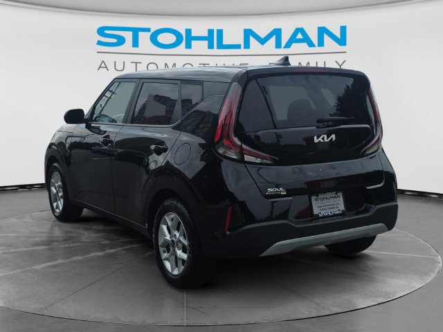 Used 2023 Kia Soul LX w/ LX Technology Package FWD image 7
