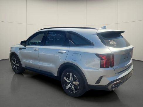 Used 2022 Kia Sorento S FWD image 5