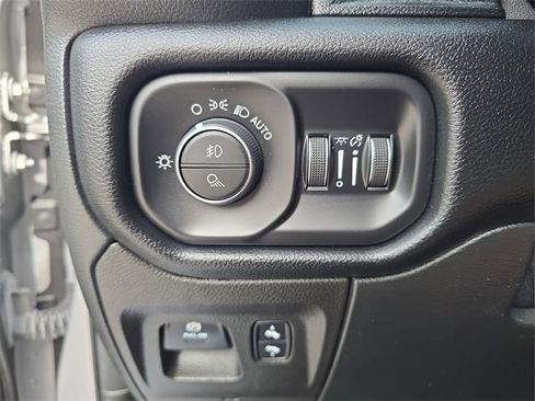 Certified 2022 RAM 1500 Laramie image 20