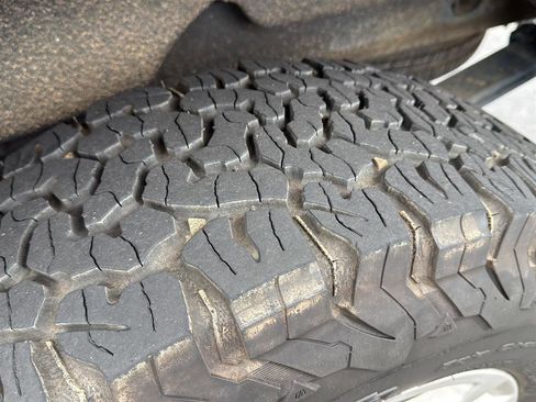 Used 2021 Chevrolet Silverado 1500 LTZ w/ LTZ Convenience Package II image 11