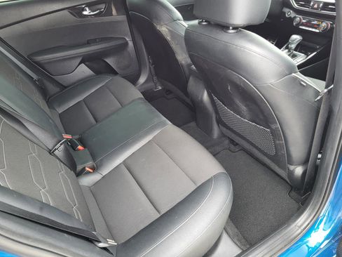 Used 2023 Kia Forte GT-Line w/ GT-Line Premium Package image 11